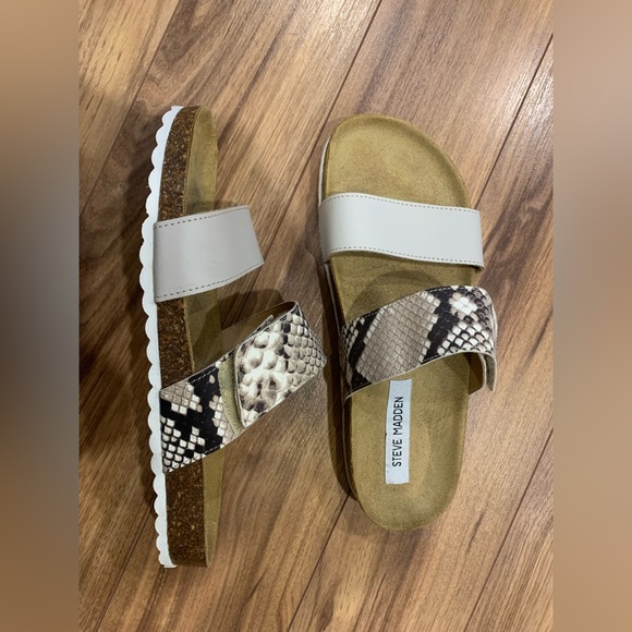 Steve Madden sandals - never been worn - Picture 2 of 2